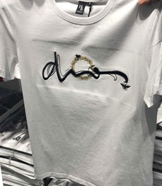 市场上装-T恤-（实拍）时尚男装t恤