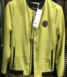 市场上装-夹克-（实拍）时尚男装夹克