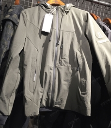 市场上装-夹克-（实拍）时尚男装夹克