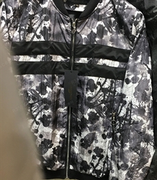 市场上装-夹克-（实拍）时尚男装夹克