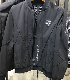 市场上装-夹克-（实拍）时尚男装夹克