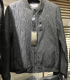 市场上装-夹克-（实拍）时尚男装夹克