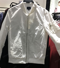 市场上装-夹克-（实拍）时尚男装夹克