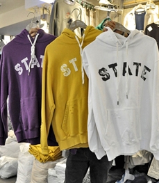 市场上装-卫衣-（实拍）休闲男装卫衣