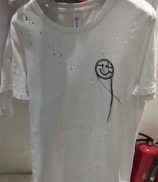 市场上装-T恤-（实拍）时尚男装t恤