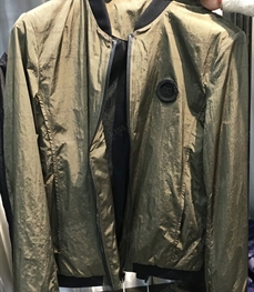 市场上装-夹克-（实拍）时尚男装夹克