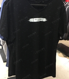 市场上装-T恤-（实拍）时尚男装t恤