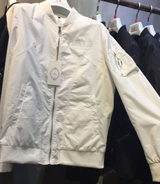 市场上装-夹克-（实拍）时尚男装夹克