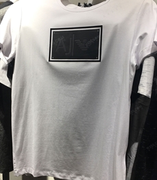 市场上装-T恤-（实拍）时尚男装t恤