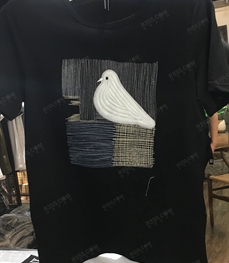 市场上装-T恤-（实拍）时尚男装t恤