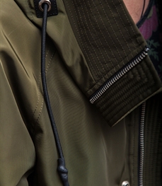 市场上装-大衣-休闲中长