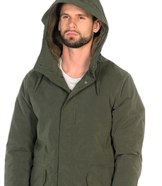 市场上装-大衣-时尚大衣