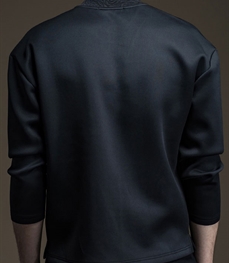 市场上装-T恤-时尚男装t恤