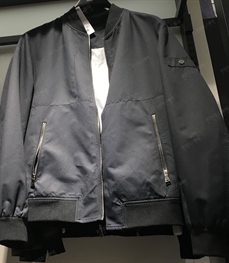 市场上装-夹克-（实拍）时尚男装夹克