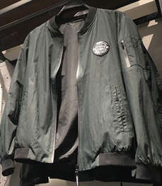 市场上装-夹克-（实拍）时尚男装夹克