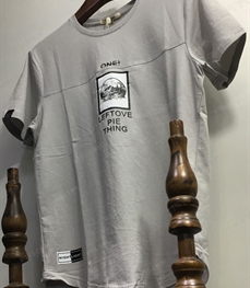 市场上装-T恤-（实拍）时尚男装t恤