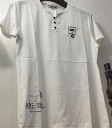 市场上装-T恤-（实拍）时尚男装t恤