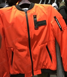 市场上装-夹克-（实拍）时尚男装夹克