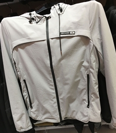 市场上装-夹克-（实拍）时尚男装夹克