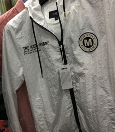 市场上装-夹克-（实拍）时尚男装夹克