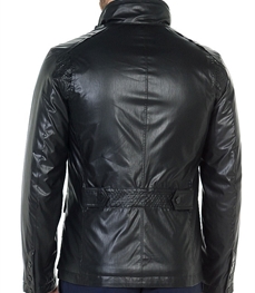 市场上装-皮衣-时尚皮衣