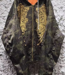 市场上装-夹克-时尚男装夹克