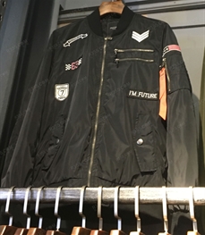 市场上装-夹克-（实拍）时尚男装夹克