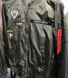 市场上装-夹克-（实拍）时尚男装夹克