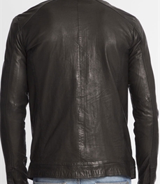 市场上装-皮衣-时尚男装皮衣