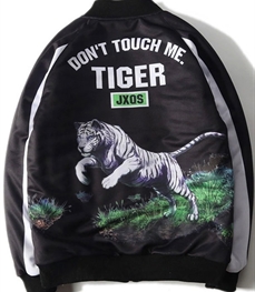 市场上装-夹克-时尚男装夹克