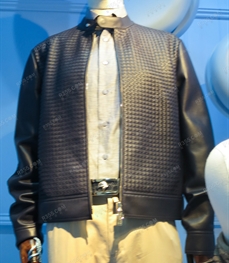 市场上装-皮衣-时尚皮衣