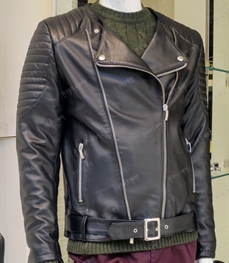 市场上装-皮衣-时尚皮衣