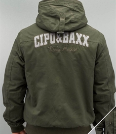 市场上装-夹克-时尚男装夹克