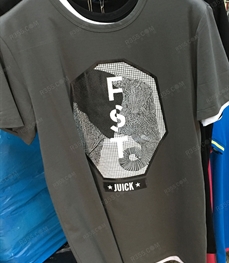 市场上装-T恤-（实拍）时尚男装t恤