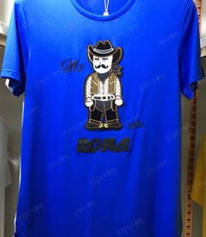 市场上装-T恤-（实拍）时尚男装t恤