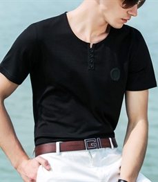 市场上装-T恤-时尚T恤