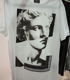 市场上装-T恤-（实拍）休闲男装t恤