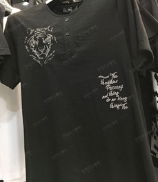 市场上装-T恤-（实拍）时尚男装t恤