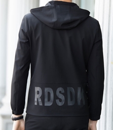 市场上装-夹克-时尚夹克