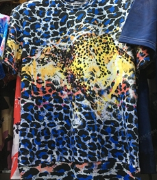 市场上装-T恤-（实拍）时尚男装t恤