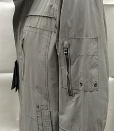 市场上装-大衣-休闲中长