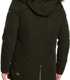 市场上装-中长外套-时尚男装中长外套