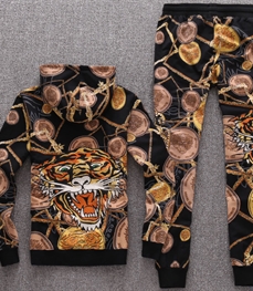 市场上装-套装-休闲男装套装