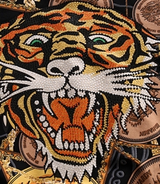 市场上装-套装-休闲男装套装