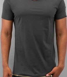 市场上装-T恤-时尚男装t恤