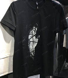 市场上装-T恤-（实拍）时尚男装t恤