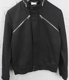 市场上装-夹克-时尚男装卫衣