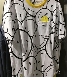 市场上装-T恤-（实拍）休闲男装t恤