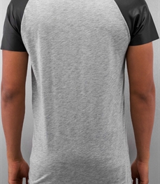 市场上装-T恤-时尚男装t恤