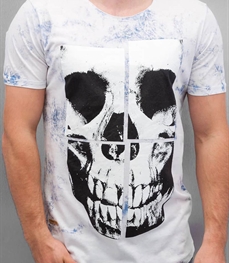 市场上装-T恤-时尚男装t恤